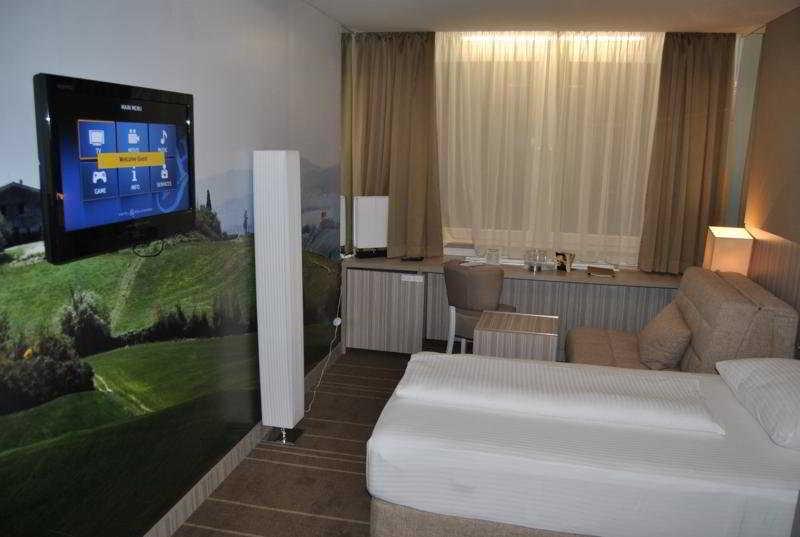 Hollywood Hotel Ilidža Bagian luar foto