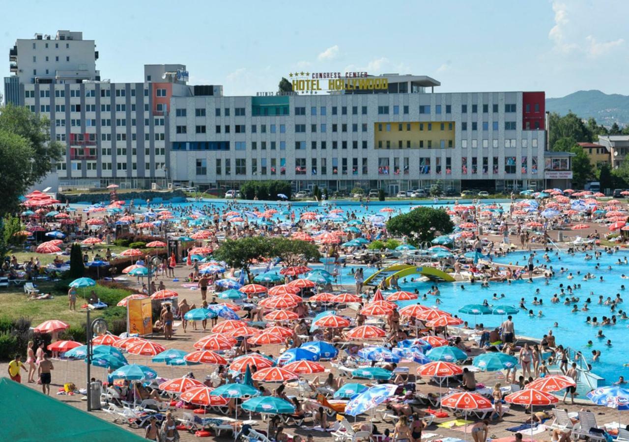 Hollywood Hotel Ilidža Bagian luar foto